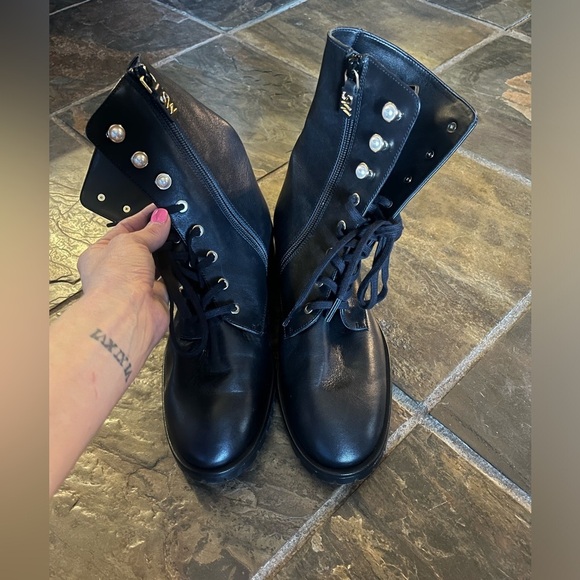 Stuart Weitzman Laine Pearl Leather Combat Boot - Picture 6 of 11